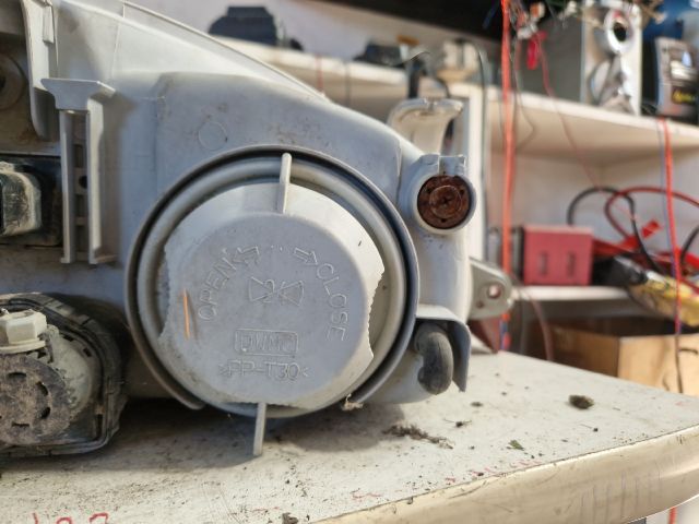 bontott DAEWOO LANOS Bal Fényszóró