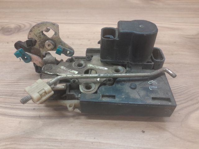 bontott DAEWOO LANOS Bal hátsó Ajtózár