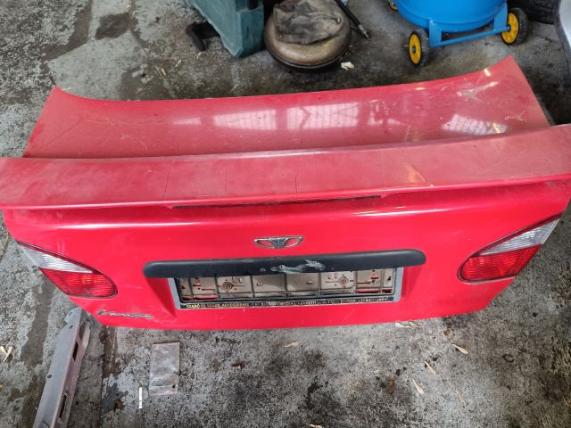 bontott DAEWOO LANOS Csomagtérajtó (Részeivel)