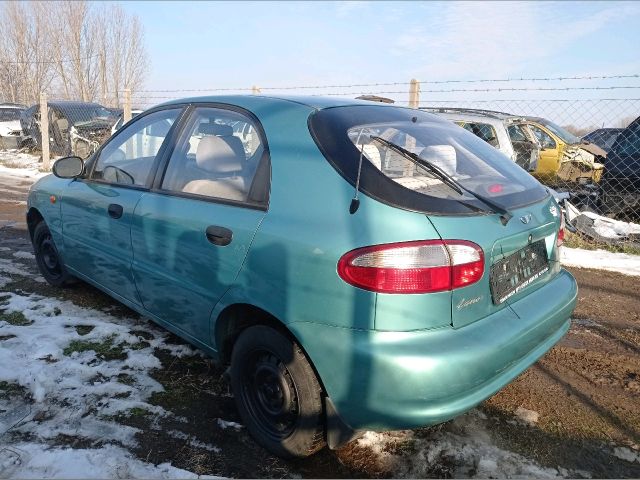 bontott DAEWOO LANOS Csomagtérajtó (Részeivel)