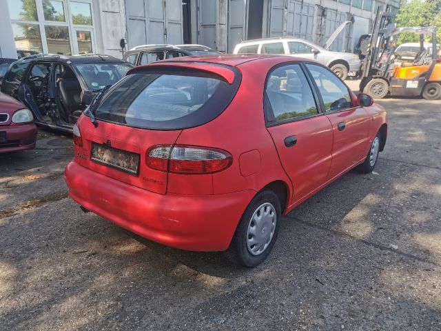 bontott DAEWOO LANOS Csomagtérajtó (Részeivel)