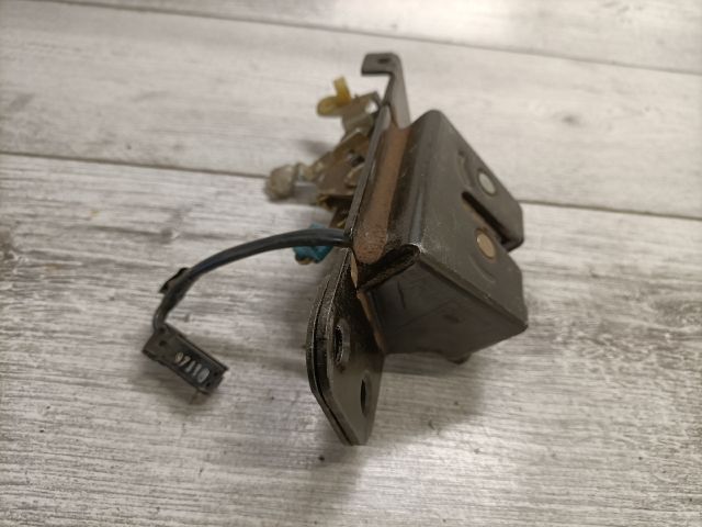 bontott DAEWOO LANOS Csomagtérajtó Zárszerkezet