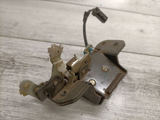 bontott DAEWOO LANOS Csomagtérajtó Zárszerkezet