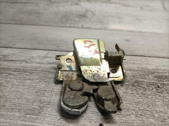 bontott DAEWOO LANOS Csomagtérajtó Zárszerkezet