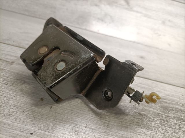 bontott DAEWOO LANOS Csomagtérajtó Zárszerkezet