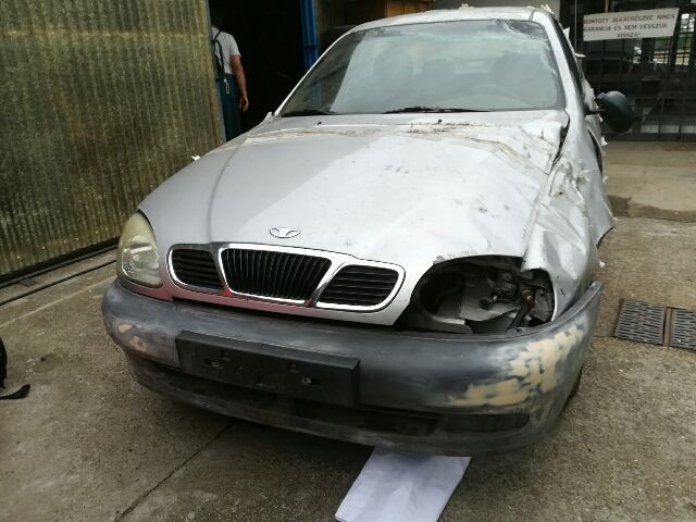 bontott DAEWOO LANOS Első Ablaktörlő Motor