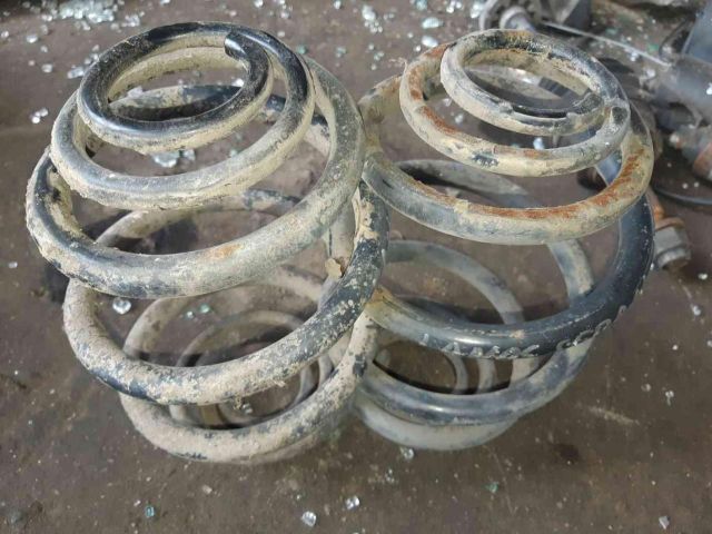 bontott DAEWOO LANOS Hátsó Rugó Pár