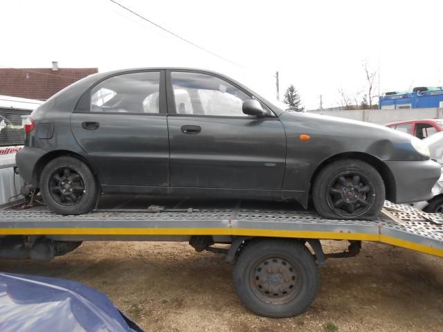 bontott DAEWOO LANOS Jobb első Ajtó Díszléc