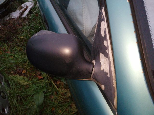 bontott DAEWOO LANOS Jobb első Ajtó (Részeivel)