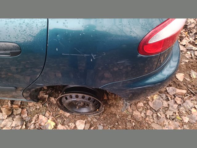 bontott DAEWOO LANOS Jobb első Zsanér