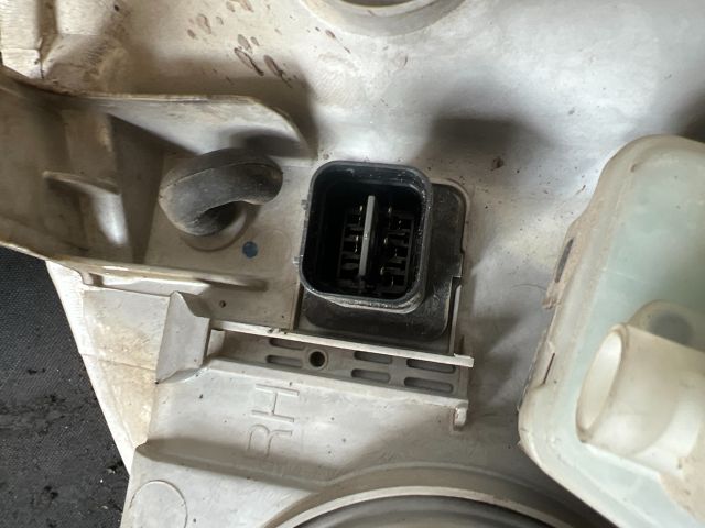 bontott DAEWOO LANOS Jobb Fényszóró