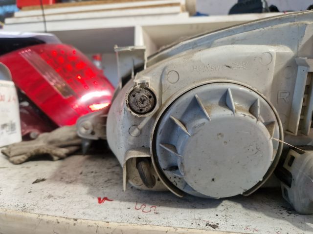 bontott DAEWOO LANOS Jobb Fényszóró