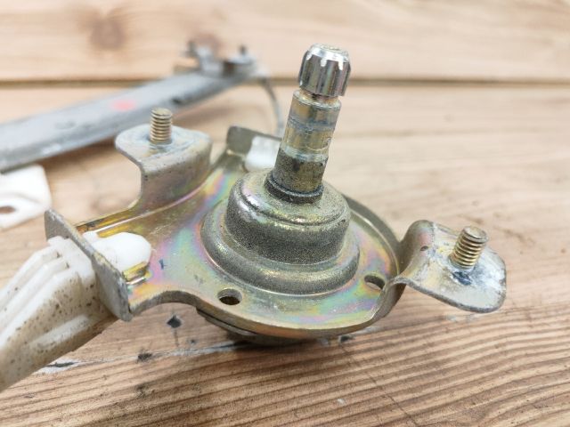 bontott DAEWOO LANOS Jobb hátsó Ablakemelő Szerkezet (Mechanikus)