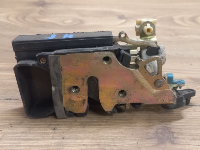 bontott DAEWOO LANOS Jobb hátsó Ajtózár