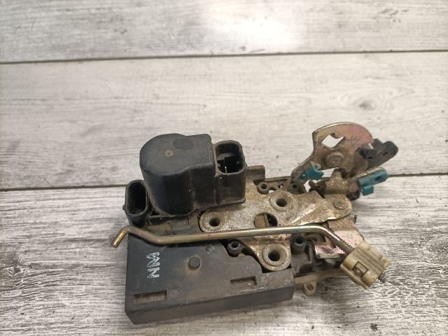 bontott DAEWOO LANOS Jobb hátsó Ajtózár