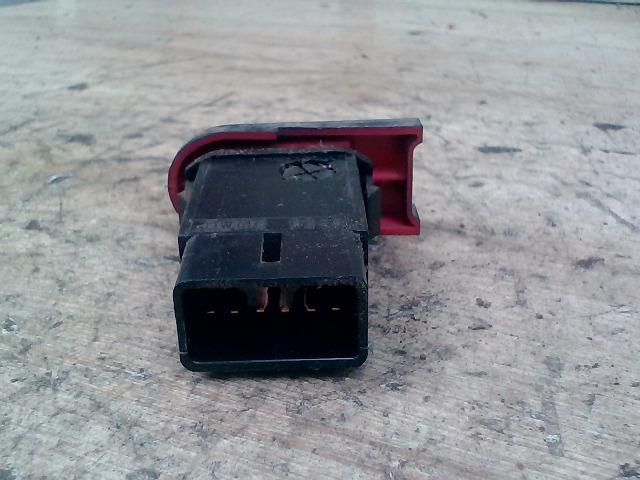 bontott DAEWOO LANOS Vészvillogó Kapcsoló