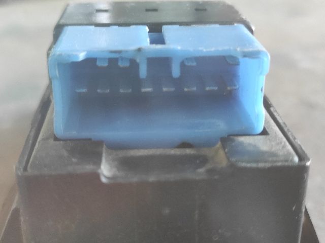 bontott DAEWOO LEGANZA Ablakemelő Kapcsoló Négyes / Kettes