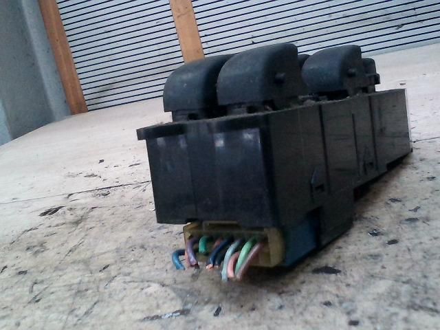 bontott DAEWOO LEGANZA Bal első Ablakemelő Kapcsoló