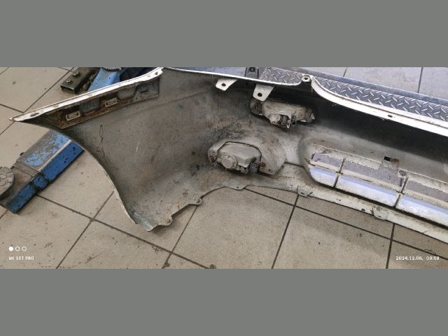 bontott DAEWOO LEGANZA Első Lökhárító (Részeivel)