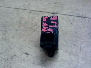 bontott DAEWOO LEGANZA Jobb első Ablakemelő Kapcsoló