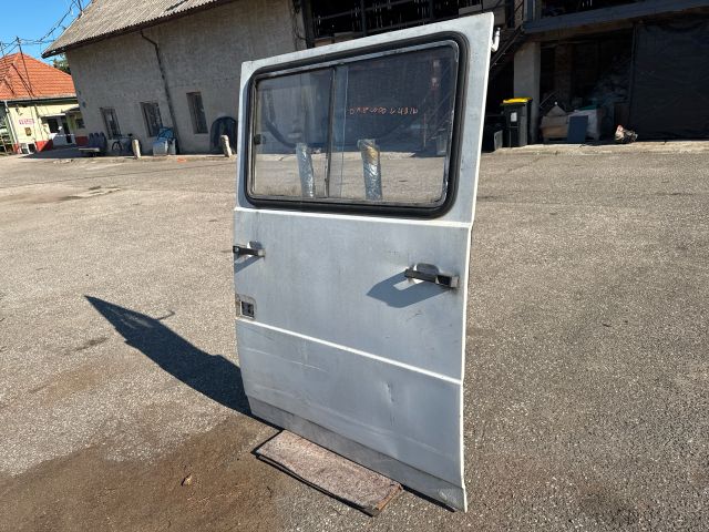 bontott DAEWOO LUBLIN Bal Tolóajtó (Részeivel)