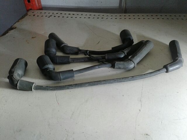 bontott DAEWOO MATIZ Gyújtáselosztó és Gyertya Kábel