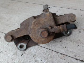 bontott DAEWOO MATIZ Jobb első Féknyereg Munkahengerrel