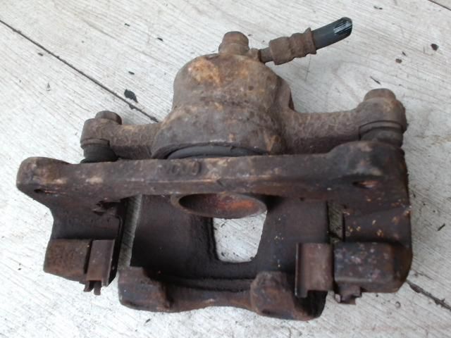 bontott DAEWOO MATIZ Jobb első Féknyereg Munkahengerrel