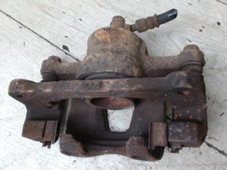 bontott DAEWOO MATIZ Jobb első Féknyereg Munkahengerrel