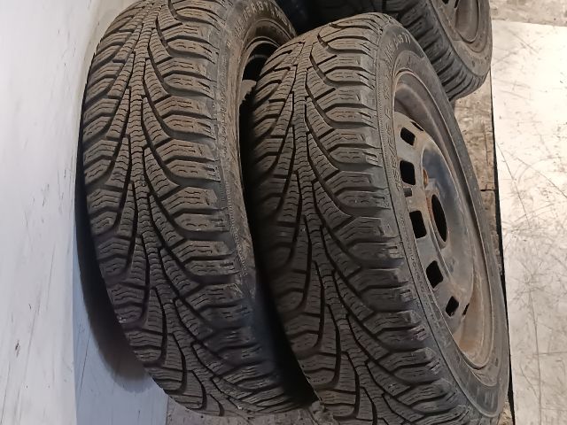 bontott DAEWOO MATIZ Acélfelni Szett Gumival