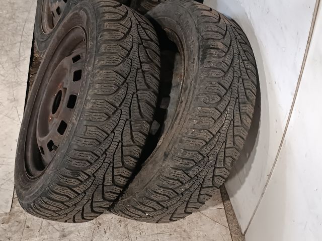 bontott DAEWOO MATIZ Acélfelni Szett Gumival