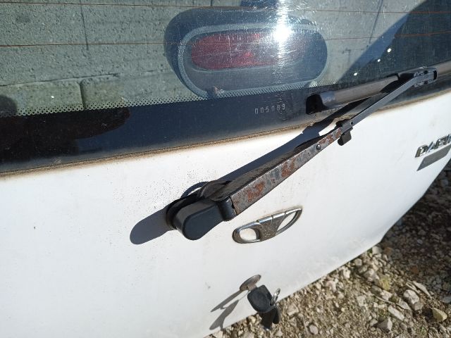 bontott DAEWOO MATIZ Csomagtérajtó (Részeivel)