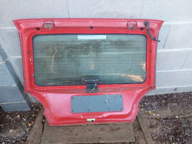 bontott DAEWOO MATIZ Csomagtérajtó (Részeivel)