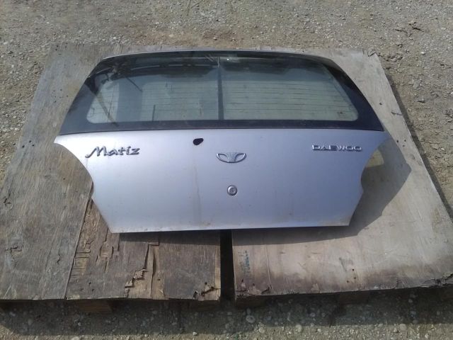 bontott DAEWOO MATIZ Csomagtérajtó (Részeivel)