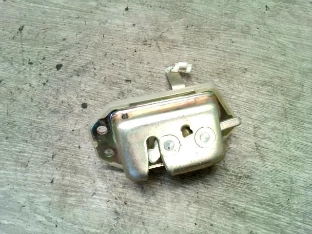 bontott DAEWOO MATIZ Csomagtérajtó Zárszerkezet