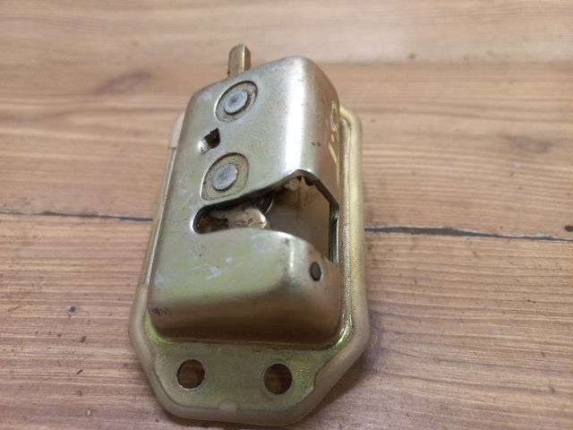 bontott DAEWOO MATIZ Csomagtérajtó Zárszerkezet