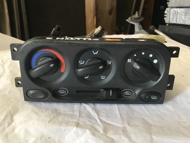 bontott DAEWOO MATIZ Fűtéskapcsoló (Nem klímás)