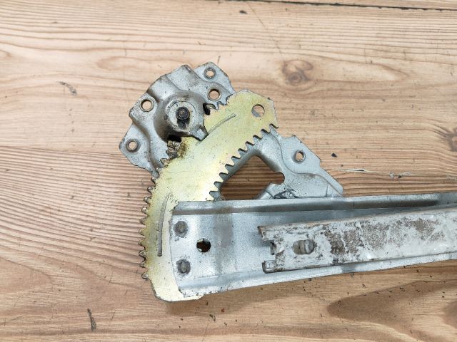 bontott DAEWOO MATIZ Jobb hátsó Ablakemelő Szerkezet (Mechanikus)