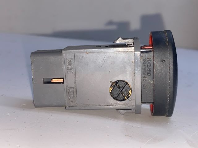 bontott DAEWOO MATIZ Vészvillogó Kapcsoló