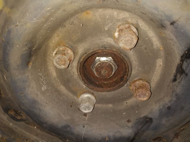 bontott DAEWOO NEXIA Első Kerékagy (Pozíciófüggetlen)