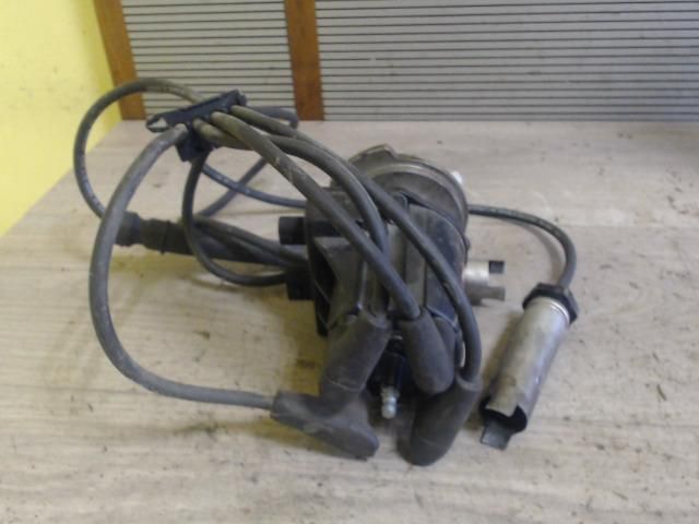 bontott DAEWOO NEXIA Gyújtáselosztó és Gyertya Kábel