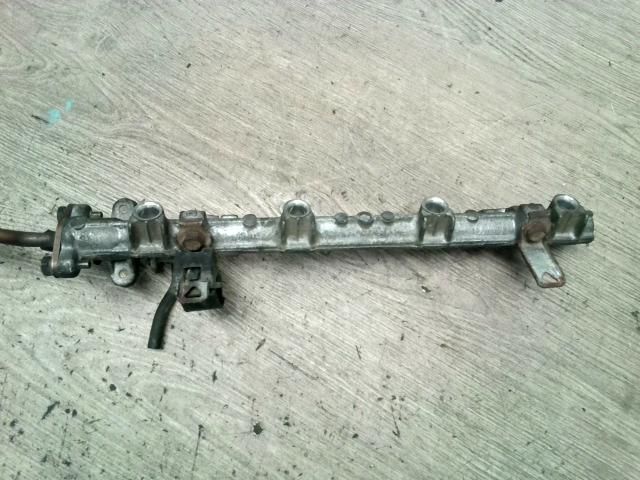 bontott DAEWOO NEXIA Porlasztó Sor / Híd