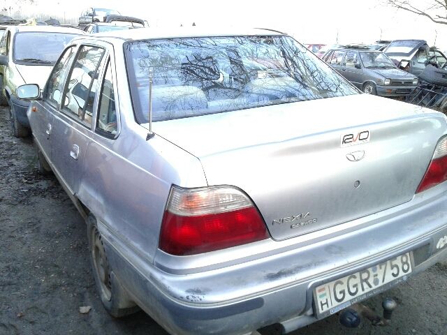 bontott DAEWOO NEXIA Bal A Oszlop