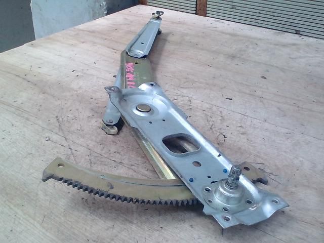 bontott DAEWOO NEXIA Bal első Ablakemelő Szerkezet (Mechanikus)