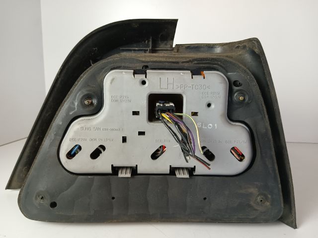 bontott DAEWOO NEXIA Bal Hátsó Lámpa