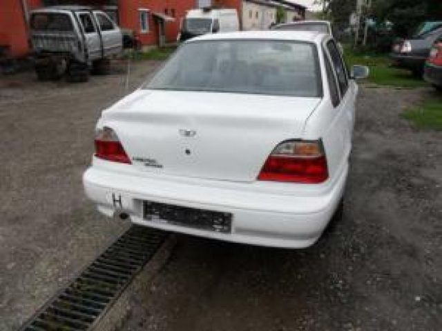 bontott DAEWOO NEXIA Hátsó Lökhárító (Üresen)