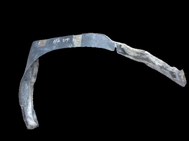 bontott DAEWOO NEXIA Jobb első Dobbetét (Kerékjárati, Műanyag)