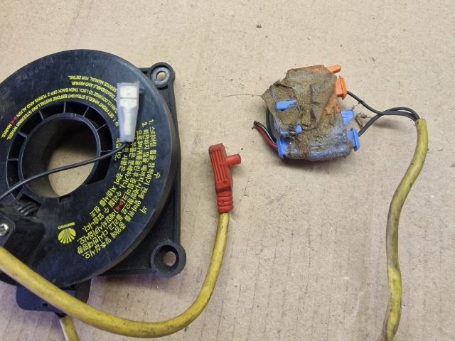 bontott DAEWOO NEXIA Légzsák Átvezető Szalagkábel