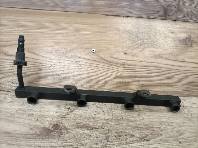 bontott DAEWOO NUBIRA Porlasztó Sor / Híd