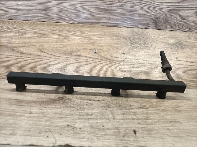 bontott DAEWOO NUBIRA Porlasztó Sor / Híd